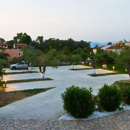 Sun 'n Chill, Boutique & 4* Lefkimmi (Corfu)