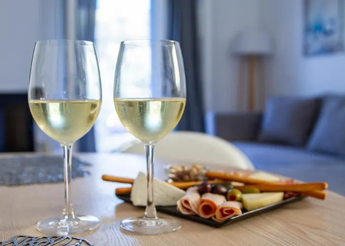 Sun 'n Chill, Boutique & Lägenhetshotell 4*