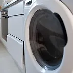 Sun 'n Chill, Boutique & 4* Лефкими