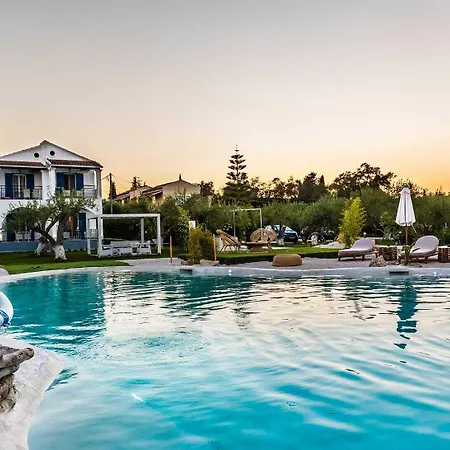 Sun 'n Chill, Boutique & Lefkimmi (Corfu)