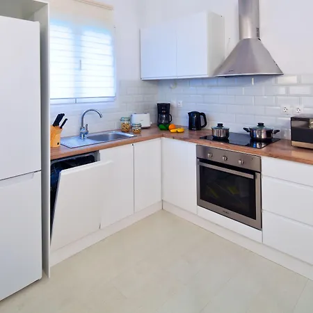 Sun 'n Chill, Boutique & Hotel de apartamente 4*